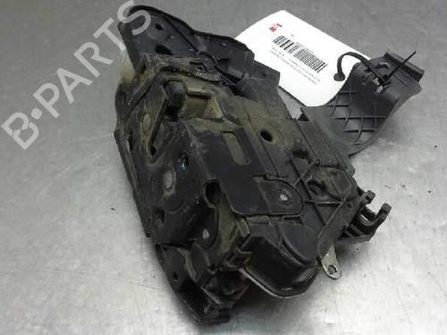 Used Front left lock Front left lock 2337697 2337697