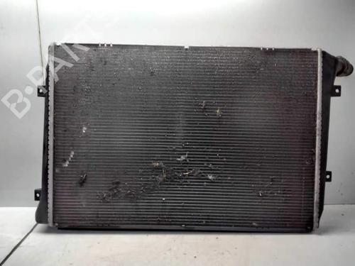 Used Water radiator Water radiator 17056627 17056627