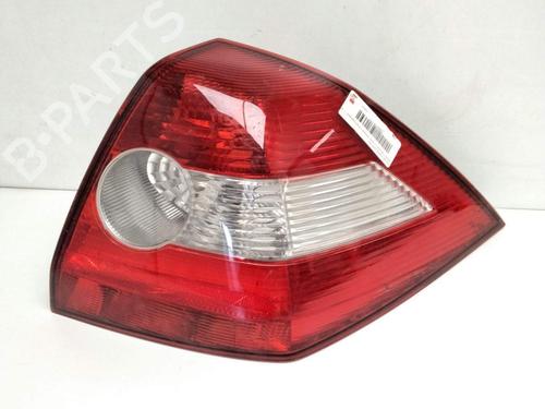 right-taillight-renault-megane-ii-saloon-lm01_-2003-37232766 main image