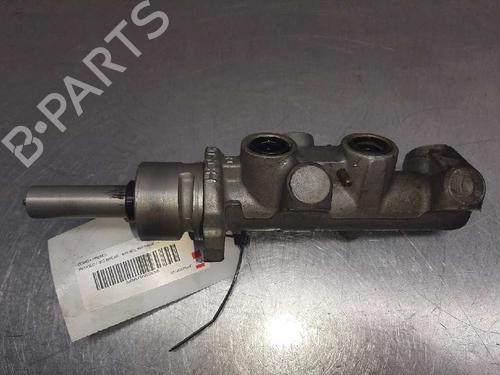 Used Brake master cylinder PEUGEOT 307 Break (3E) [2002-2009]  6894027
