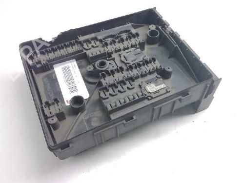 Sikringsdose VW TOURAN (1T1, 1T2) [2003-2010]  27999558