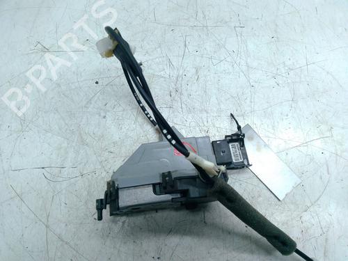 Høyre bak lås PEUGEOT 308 SW I (4E_, 4H_) 1.6 HDi (109 hp) 32111575