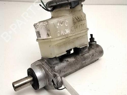 Used Brake master cylinder HONDA CR-V I (RD) 2.0 16V 4WD (RD1, RD3) (128 hp) 2239930