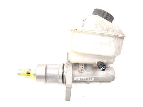 brake-master-cylinder-vw-crafter-30-50-van-2e_-2006-2007-2008-2009-2010-2011-2012-2013-2014-2015-2016-31680073 main image