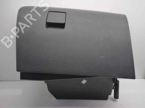 Used Glove box Glove box 16835526 16835526