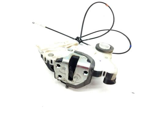 Used Front right lock TOYOTA YARIS (_P13_) 1.4 D (NLP130_, NLP130) (90 hp) 17558531