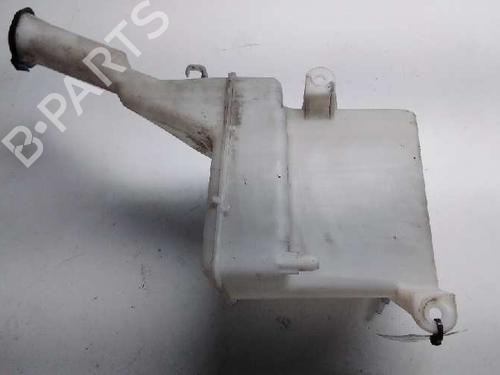 Used Windscreen washer tank TOYOTA YARIS VERSO (_P2_) [1999-2005]  10221499