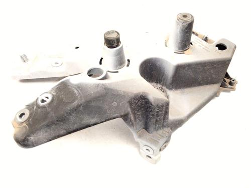 Used Front bumper bracket Front bumper bracket 30533636 30533636