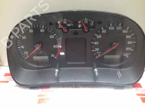 Used Instrument cluster VW GOLF IV (1J1) 1.4 16V (75 hp) 3691687