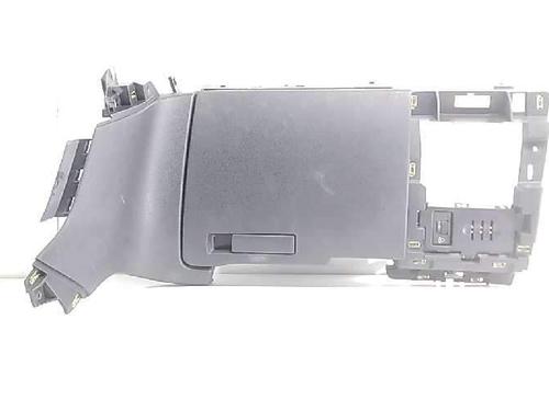 Used Glove box Glove box 17058515 17058515