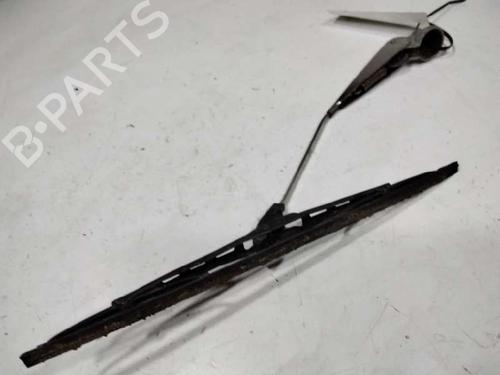Used Front windshield wiper arm SEAT 600 (110B) 0.8 (23 hp) 11680566