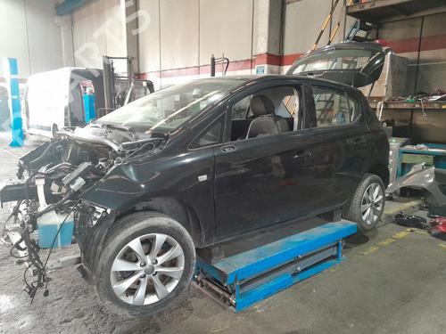 Venstre fortil lås OPEL CORSA E (X15)  | BP32326236C98 