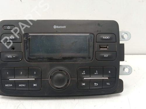 Used Radio Radio 39246658 39246658