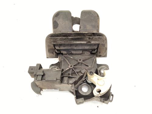 Used Tailgate lock AUDI A3 (8P1) 2.0 TDI 16V (140 hp) 23338444