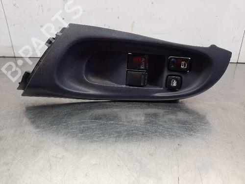Used Left front window switch NISSAN ALMERA II Hatchback (N16) [2000-2025]  11744528