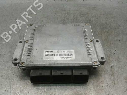Used Engine control unit (ECU) RENAULT LAGUNA II (BG0/1_) [2001-2007]  253294