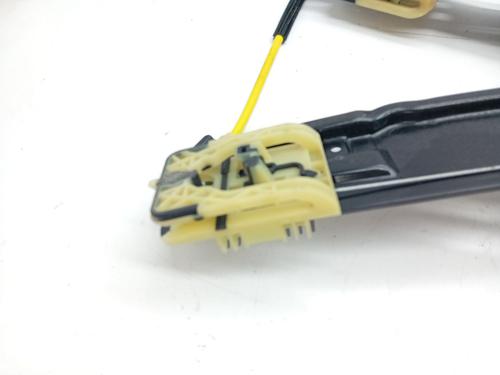 Front right window mechanism LAND ROVER RANGE ROVER VELAR (L560) 2.0 D240 SD4 4x4 | BP27925173C23 