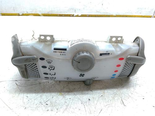 Used Climate control Climate control TOYOTA AYGO (_B1_) 1.0 (KGB10_, KGB10R) (68 hp) 31572116 31572116