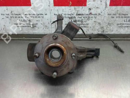 Used Right front steering knuckle NISSAN NV200 / EVALIA Bus 1.5 dCi 110 (M20, M20M) (110 hp) 2501923