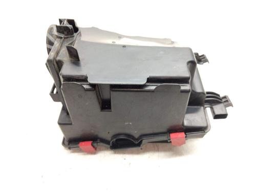 Used Fuse box Fuse box 20674220 20674220