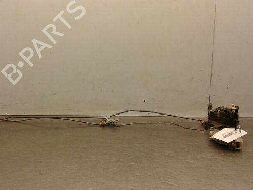 Used Front left lock NISSAN ALMERA II Hatchback (N16) [2000-2025]  7256964
