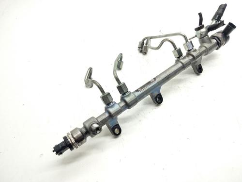 Used Injection rail KIA SPORTAGE III (SL) 2.0 CRDi (184 hp) 18957915