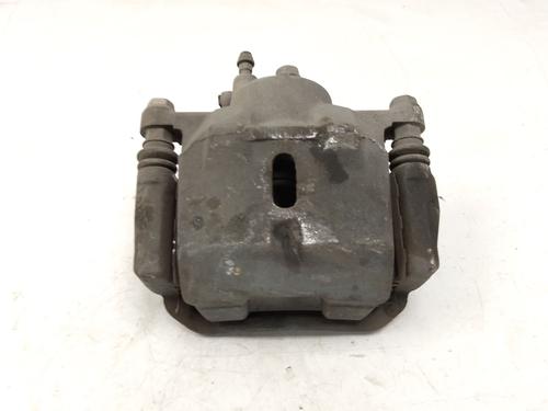 Used Right front brake caliper Right front brake caliper TOYOTA YARIS (_P1_) 1.3 (SCP12_, SCP13_, SCP12R, SCP13R) (87 hp) 35931875 35931875