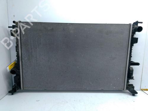 Used Water radiator Water radiator 37694911 37694911