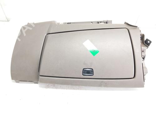 Used Glove box BMW 1 (E87) 118 d (122 hp) 17035146