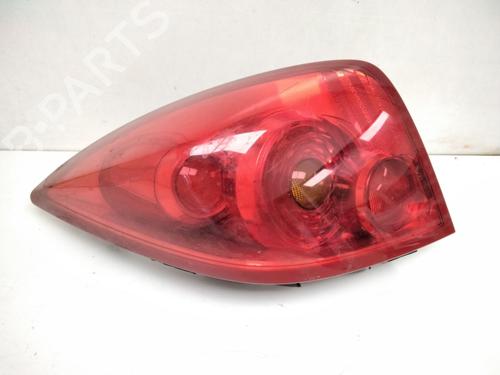 Used Right taillight NISSAN PRIMERA Hatchback (P12) [2002-2025]  24035443