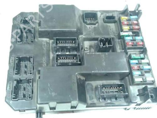 Used Fuse box Fuse box 11638623 11638623