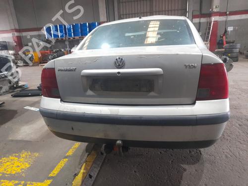 Left taillight VW PASSAT B5 (3B2) 1.9 TDI | BP24253453C34 