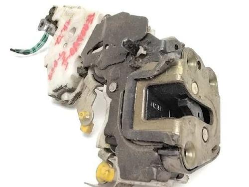Rear left lock NISSAN TERRANO II (R20) 2.7 TDi 4WD BP11818741C100