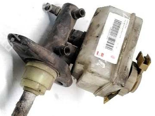 Used Brake master cylinder LAND ROVER DEFENDER Station Wagon (L316) [1990-2016]  2963585