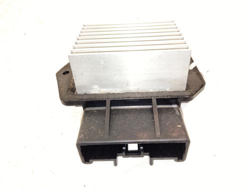 Used Heater resistor TOYOTA COROLLA Verso (ZER_, ZZE12_, R1_) 1.8 (ZNR11_, ZNR11R) (129 hp) 31990632