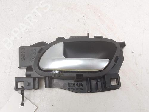 Used Rear right interior door handle Rear right interior door handle 38238608 38238608