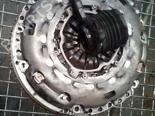 BP25804768O1 main image