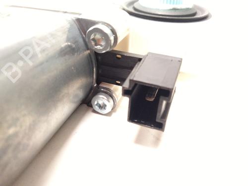 Left front window motor MERCEDES-BENZ C-CLASS All-Terrain (S206) C 220 d 4-matic (206.214) | BP22982906E21 