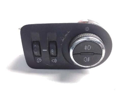 Used Headlight switch OPEL CORSA E (X15) [2014-2026]  8280346