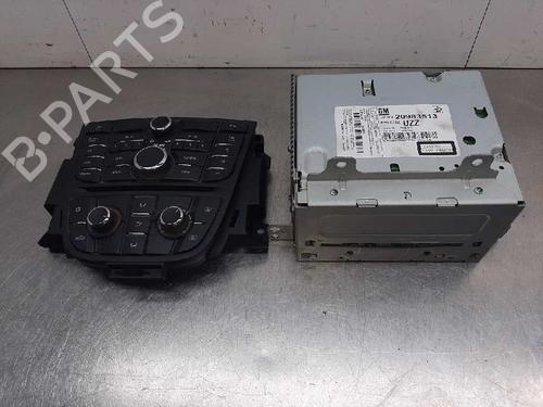 Used Radio OPEL ASTRA J (P10) 1.7 CDTI (68) (125 hp) 8878388