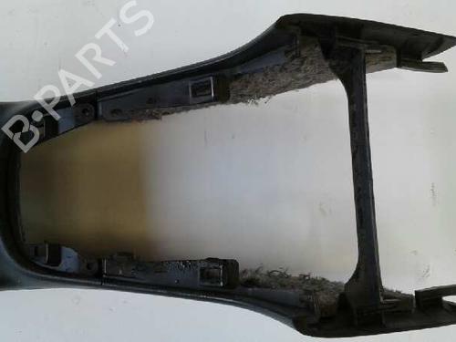 Middle console TOYOTA AVENSIS (_T25_) 2.2 D-4D (ADT251_, ADT251R) | BP11684056I22 
