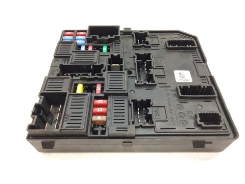 Used Fuse box NISSAN X-TRAIL III (T32_, T32R, T32RR) 1.6 dCi (T32) (130 hp) 23958554