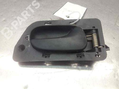 Used Rear right interior door handle Rear right interior door handle RENAULT LAGUNA I (B56_, 556_) 1.8 (B56S/T/0) (90 hp) 6989037 6989037