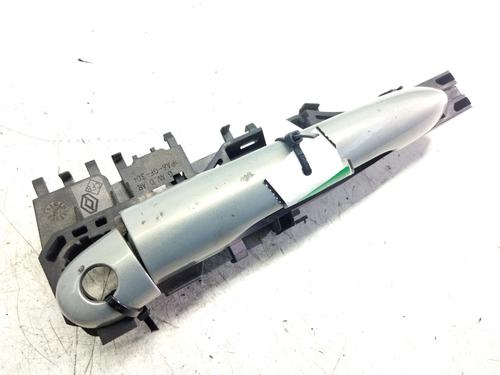 Used Front left exterior door handle RENAULT MEGANE II Saloon (LM0/1_) [2003-2025]  15491232