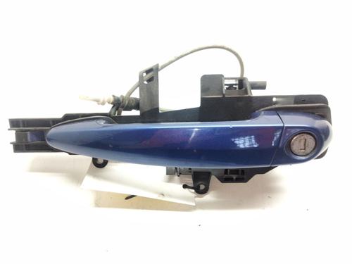 Used Front left exterior door handle Front left exterior door handle BMW 1 (E81) 118 d (143 hp) 36390395 36390395