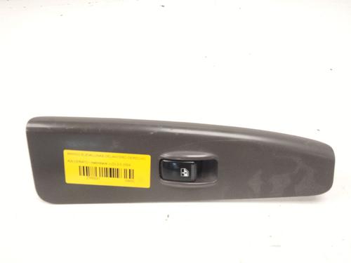 Used Right front window switch Right front window switch KIA CERATO I Hatchback (LD) 2.0 (143 hp) 36561885 36561885
