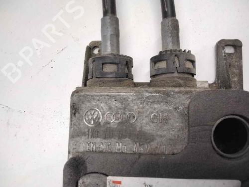 Gear lever VW CADDY III Box Body/MPV (2KA, 2KH, 2CA, 2CH)  | BP7423537M90 