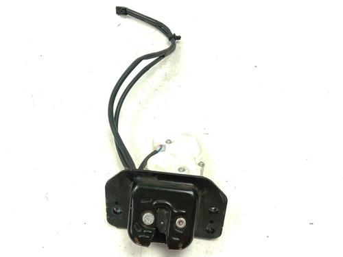 tailgate-lock-ford-kuga-i-2008-2009-2010-2011-2012-35751291 main image