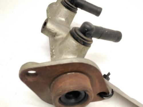 Used Brake master cylinder Brake master cylinder NISSAN VANETTE Van (_C22) [1986-2013] 15894645 15894645