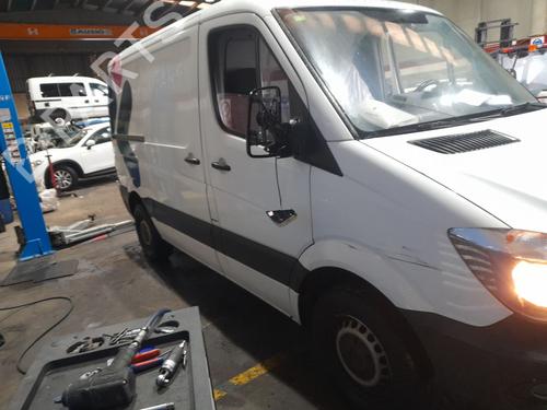 Engine control unit (ECU) MERCEDES-BENZ SPRINTER 3-t Van (B906) 214 CDI (906.611, 906.613) | BP31014528M57